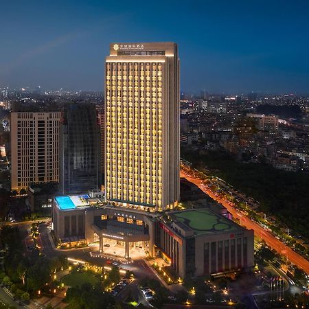 Dongguan Dongcheng International Hotel - Free Shuttle Buses For Executive Room Guests During Canton Fair Exterior photo