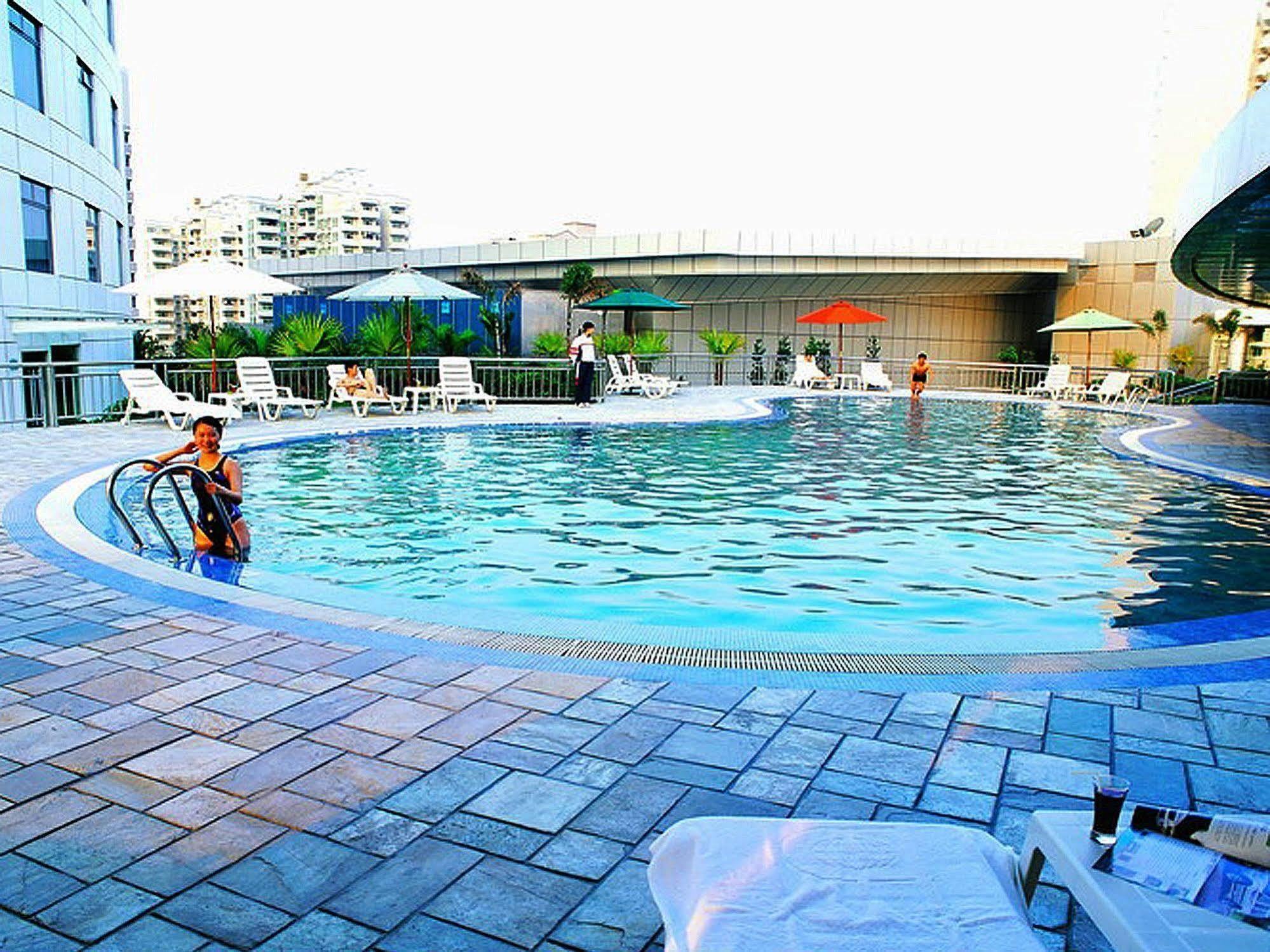 Dongguan Dongcheng International Hotel - Free Shuttle Buses For Executive Room Guests During Canton Fair Exterior photo